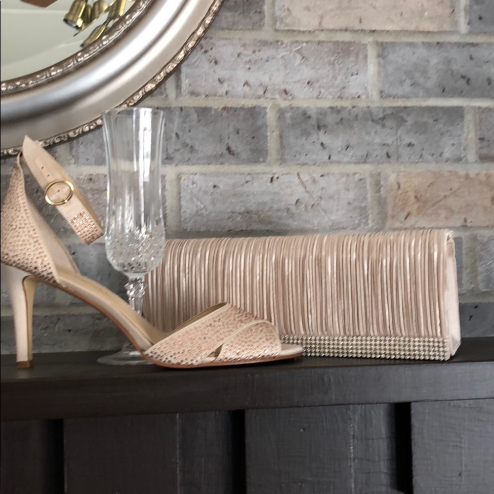 NWT RSVP Evening clutch purse. Soft pink/beige.